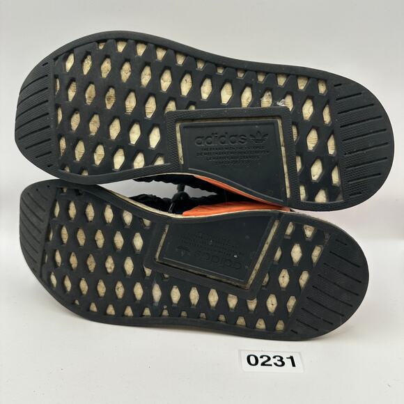 ADIDAS Women's 7.5 NMD R2 BA7259 Utility Green White BOOST - Picture 5 of 6